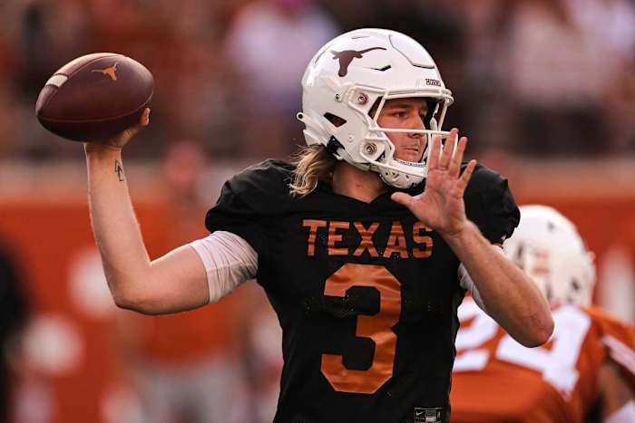Quinn Ewers Quarterback Texas Longhorns